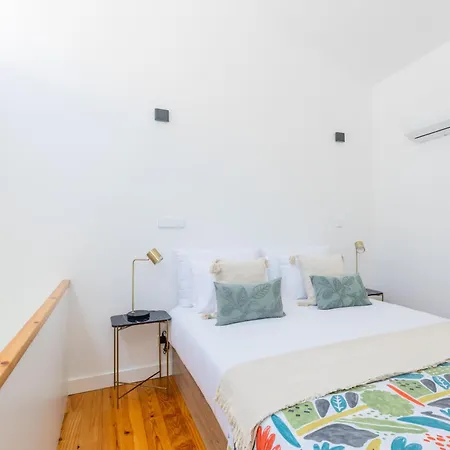 Heroismo Duplex Terrace Apartment *