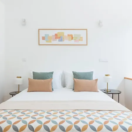 Heroismo Duplex Terrace Apartment *